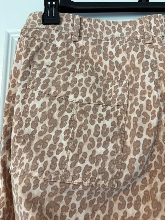 Anthropologie Leopard The Wanderer Pants Women’s Size 29 - Picture 9 of 9